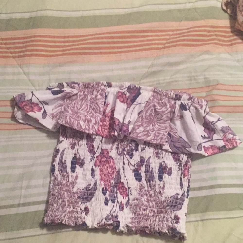 Cute little floral, sleeveless top 💜💖